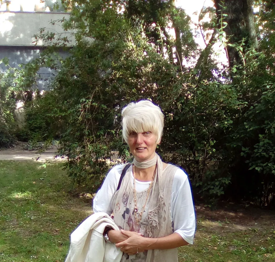 Simone Ilona